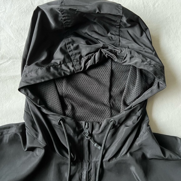 WindBreaker Jacket - Picture 2 of 9